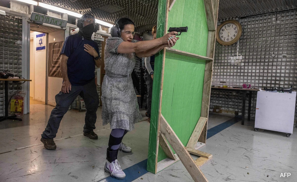 “Won’t Be Taken By Surprise”: 42,000 Israeli Women Apply For Gun Permit